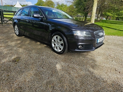 2011 - Audi A4 Manual