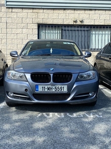 2011 - BMW 3-Series Manual