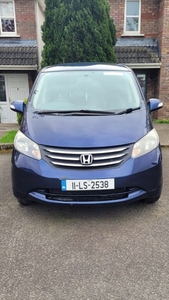 2011 - Honda Freed ---