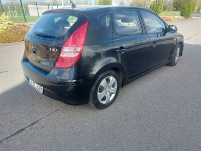 2011 - Hyundai i30 Manual