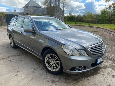 2011 - Mercedes-Benz E-Class Automatic