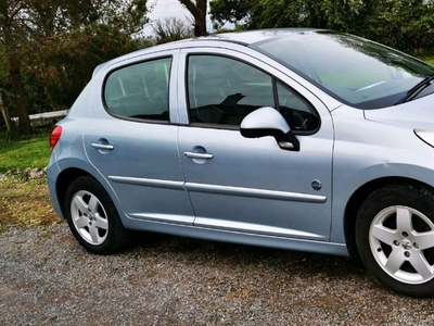 2011 - Peugeot 207 Manual