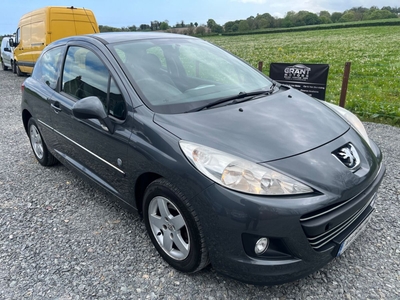 2011 - Peugeot 207 Manual