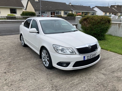 2011 - Skoda Octavia Manual