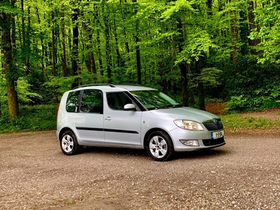 2011 - Skoda Roomster Manual