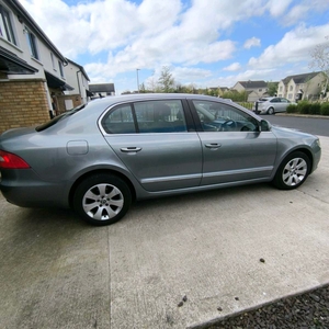 2011 - Skoda Superb Manual