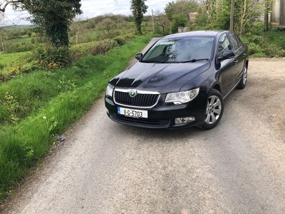 2011 - Skoda Superb Manual