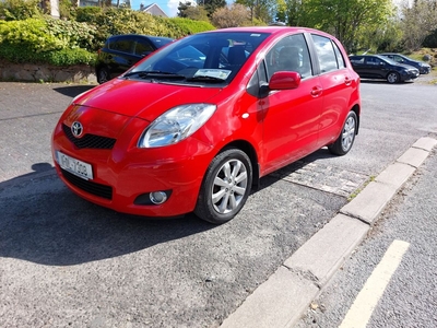 2011 - Toyota Yaris Manual