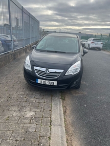 2011 - Vauxhall Meriva ---