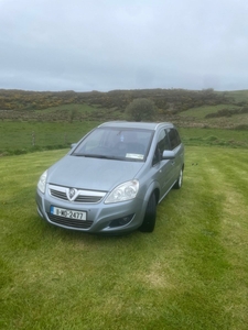 2011 - Vauxhall Zafira ---