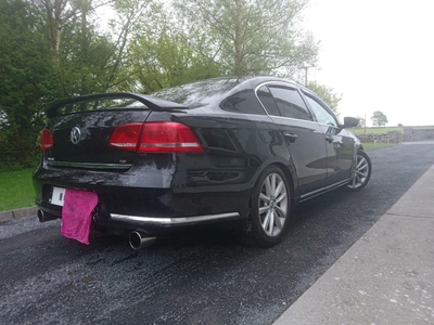 2011 - Volkswagen Passat Manual