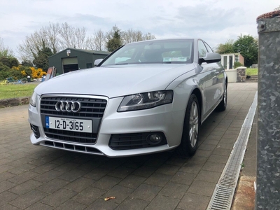 2012 - Audi A4 Manual