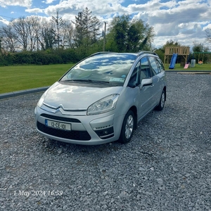 2012 - Citroen C4 Picasso Manual