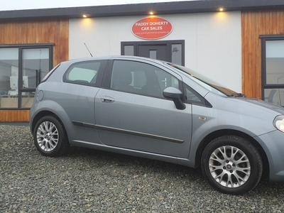 2012 - Fiat Punto Manual