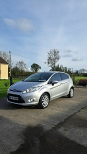 2012 - Ford Fiesta Manual