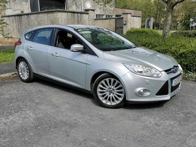 2012 - Ford Focus Manual