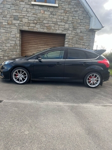 2012 - Ford Focus Manual