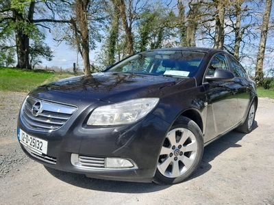 2012 - Opel Insignia Manual