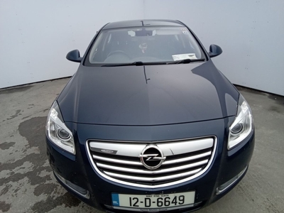 2012 - Opel Insignia Manual