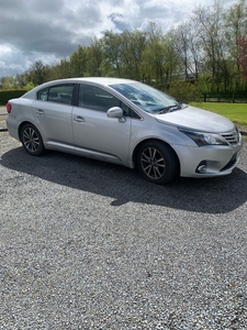 2012 - Toyota Avensis Manual