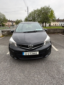 2012 - Toyota Yaris Manual