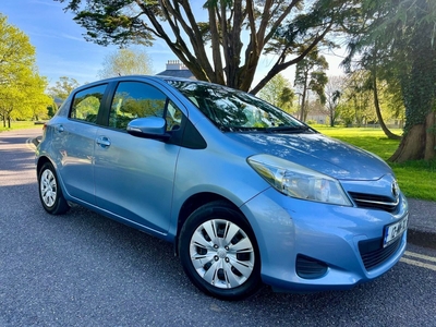 2012 - Toyota Yaris Manual