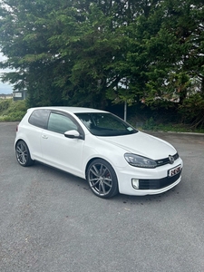 2012 - Volkswagen Golf Manual