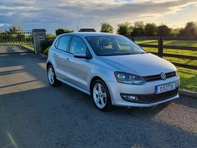 2012 - Volkswagen Polo Manual