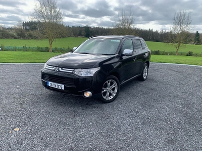 2013 - Mitsubishi Outlander Automatic