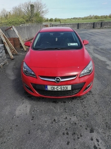 2013 - Opel Astra Manual