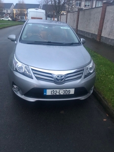 2013 - Toyota Avensis Manual