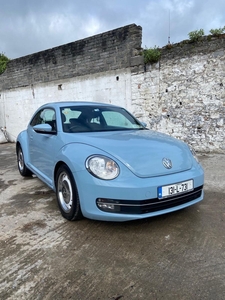 2013 - Volkswagen Beetle Manual