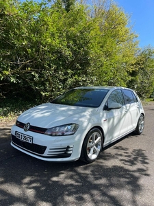 2013 - Volkswagen Golf Automatic