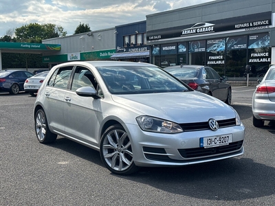 2013 - Volkswagen Golf Manual