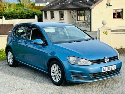 2013 - Volkswagen Golf Manual