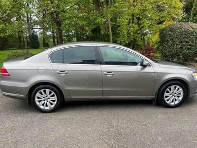 2013 - Volkswagen Passat Manual