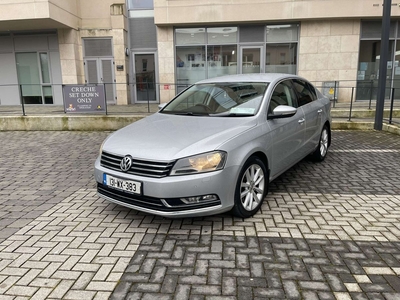 2013 - Volkswagen Passat Manual