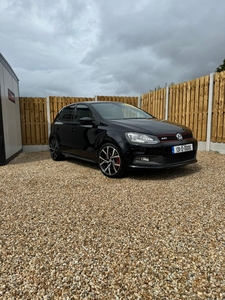 2013 - Volkswagen Polo Automatic