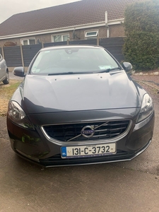 2013 - Volvo V40 Manual