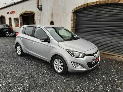 2014 - Hyundai i20 Manual