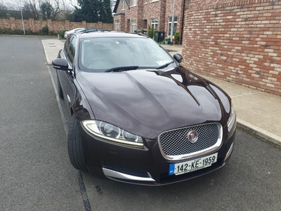 2014 - Jaguar XF Automatic