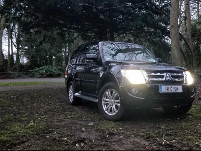 2014 - Mitsubishi Pajero Automatic