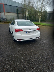 2014 - Toyota Avensis Manual