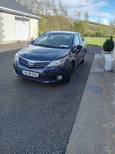 2014 - Toyota Avensis Manual