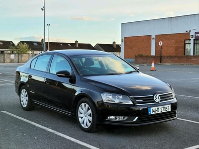 2014 - Volkswagen Passat Manual