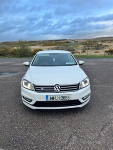 2014 - Volkswagen Passat Manual