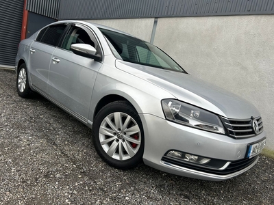 2014 - Volkswagen Passat Manual