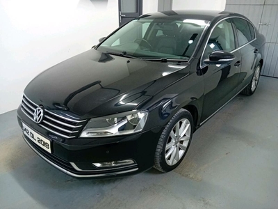 2014 - Volkswagen Passat Manual