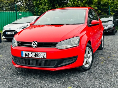 2014 - Volkswagen Polo Automatic