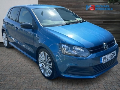 2014 - Volkswagen Polo Automatic